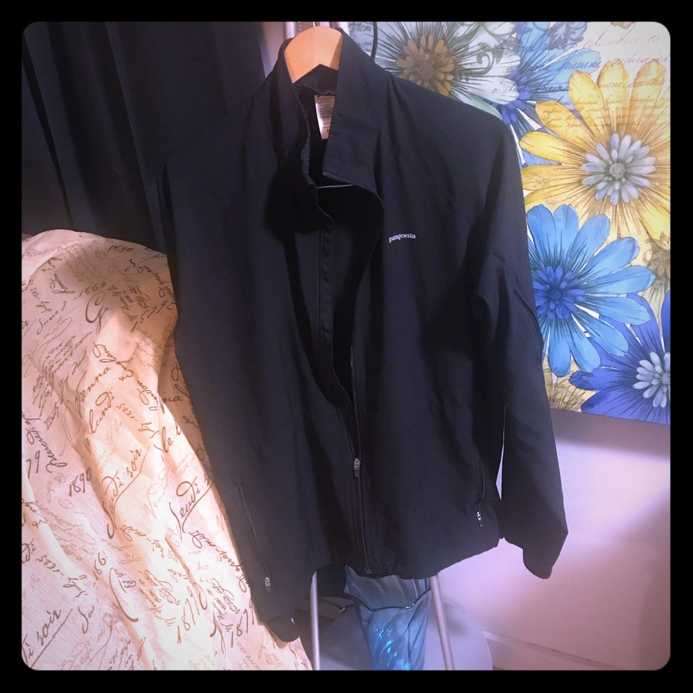 Soft Midnight black Patagonia windbreaker jacket.